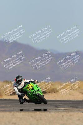 media/Mar-22-2025-CVMA (Sat) [[462c0ffedb]]/Race 13-Amateur Supersport Middleweight/